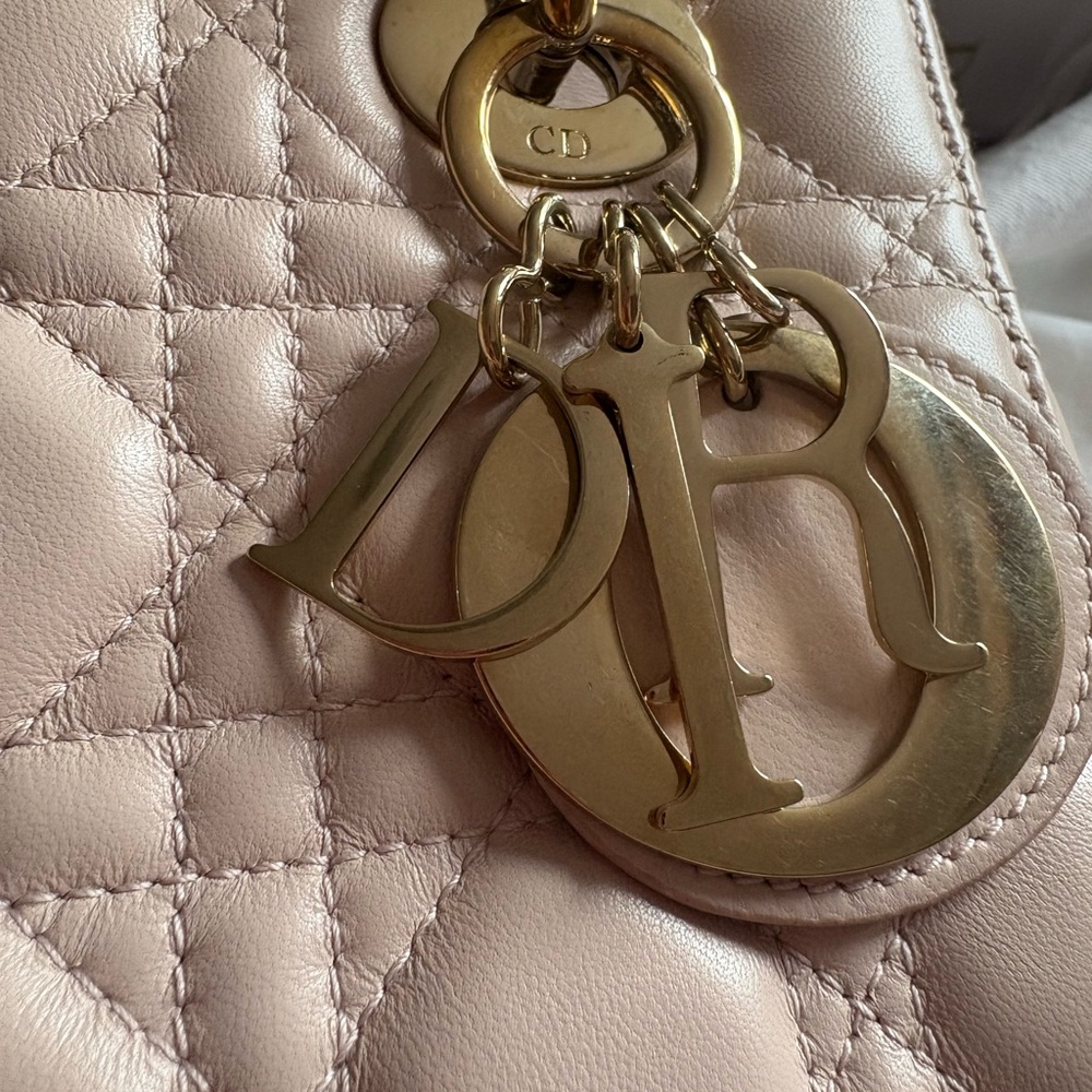 Small Lady Dior My ABC Dior Bag
Pale Pink Cannage Lambskin - Picture 3 of 16